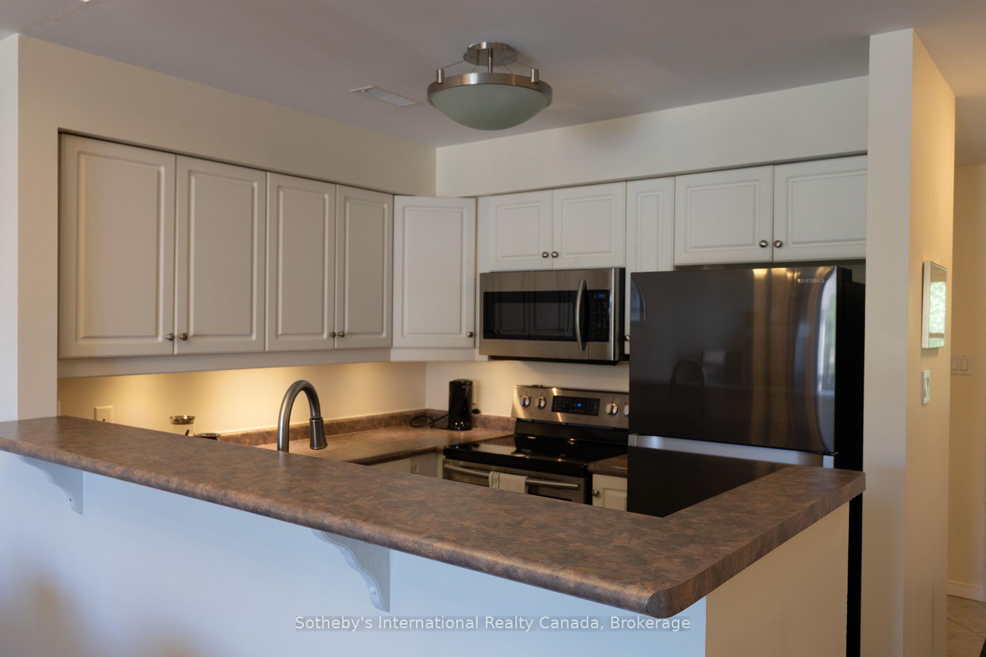 Photo 8 of 465 Mariners Way, Collingwood — HOMEH