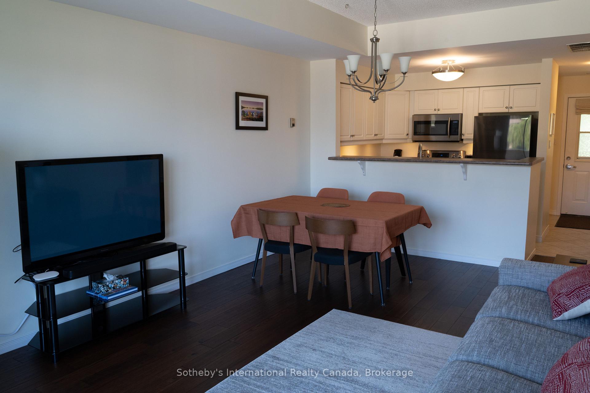 Photo 10 of 465 Mariners Way, Collingwood — HOMEH