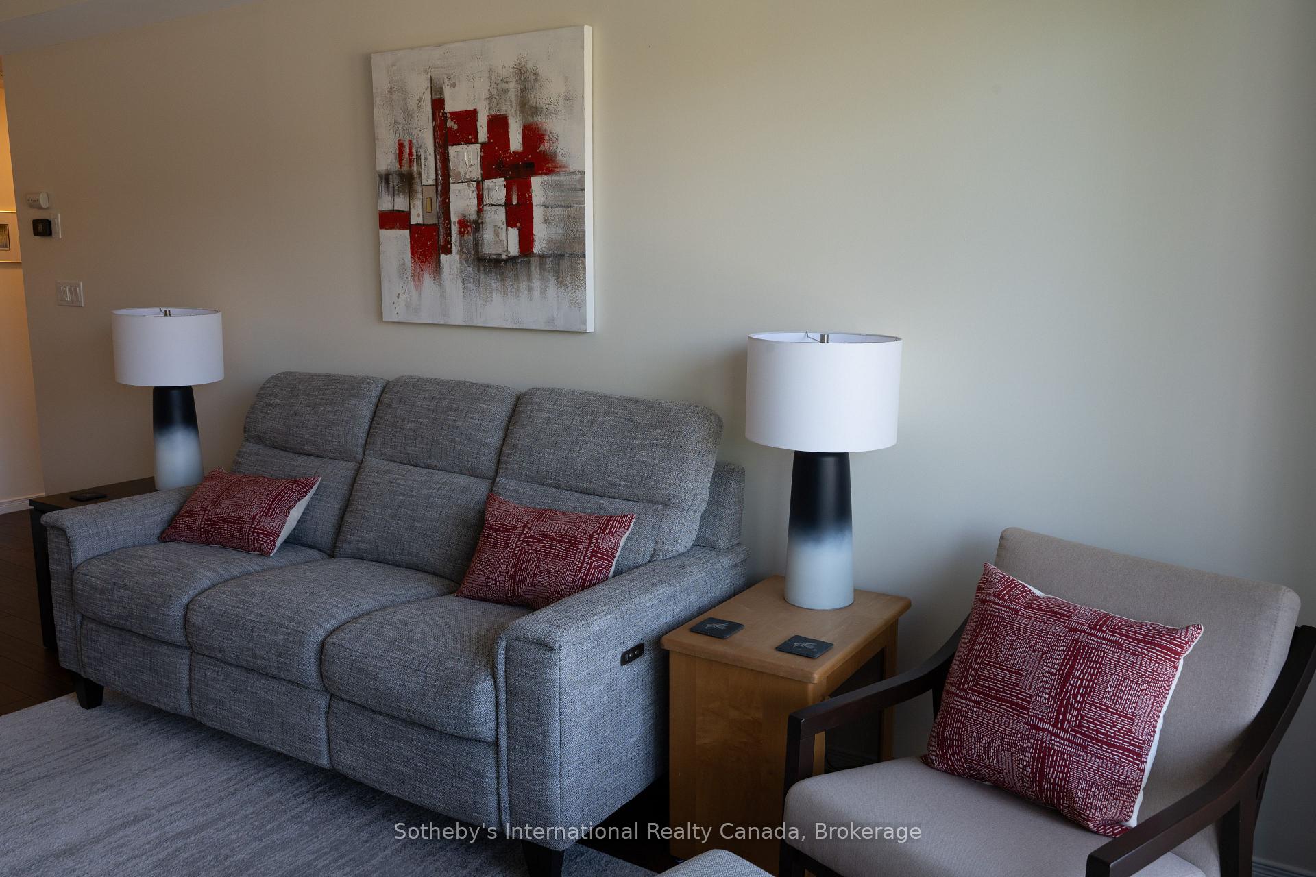 Photo 12 of 465 Mariners Way, Collingwood — HOMEH