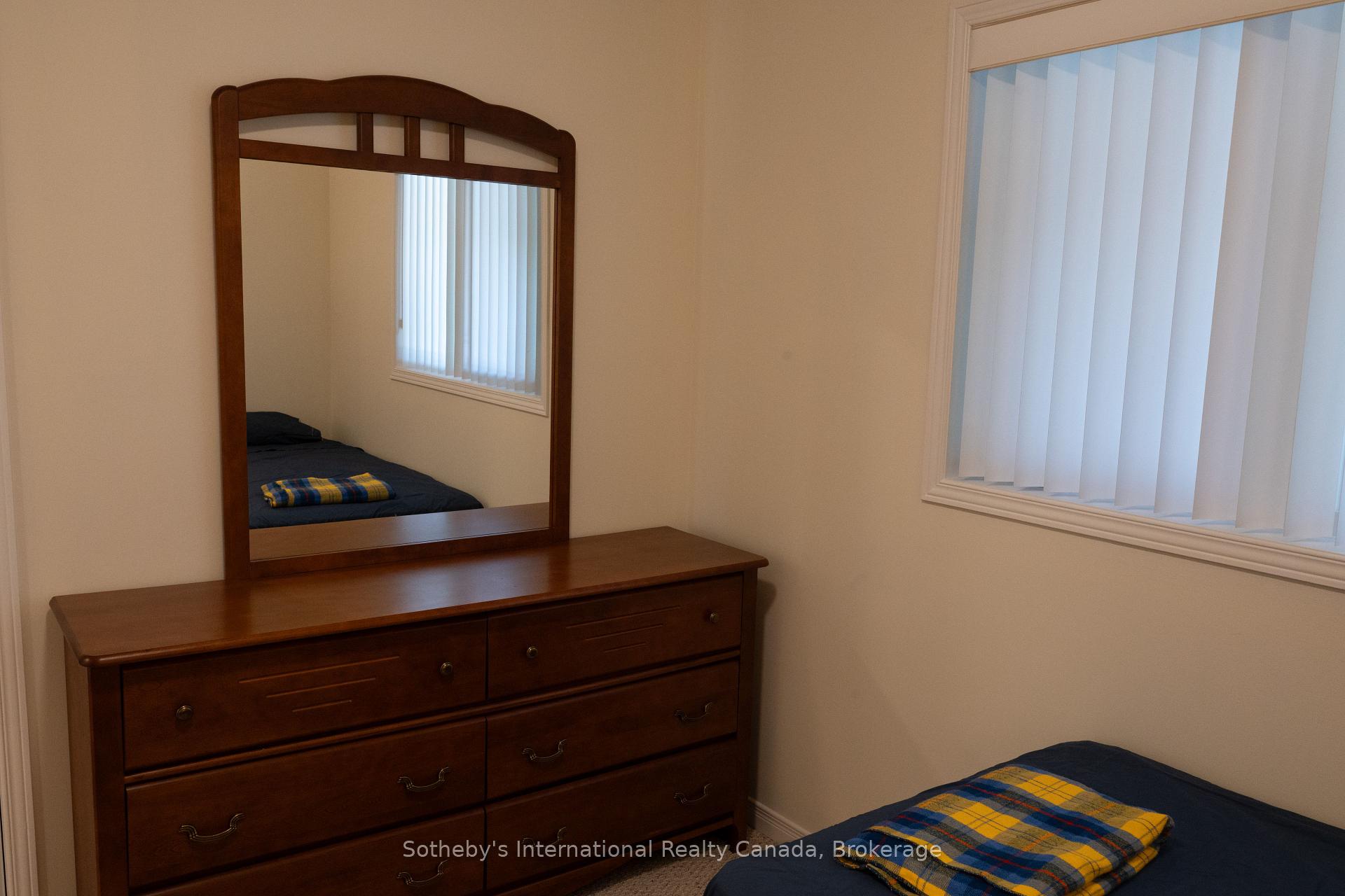 Photo 15 of 465 Mariners Way, Collingwood — HOMEH