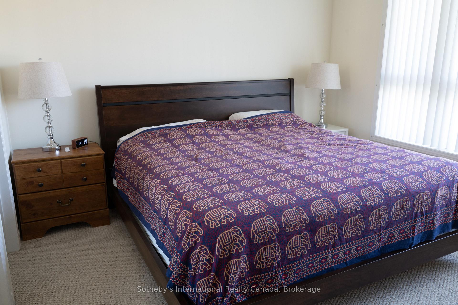Photo 18 of 465 Mariners Way, Collingwood — HOMEH