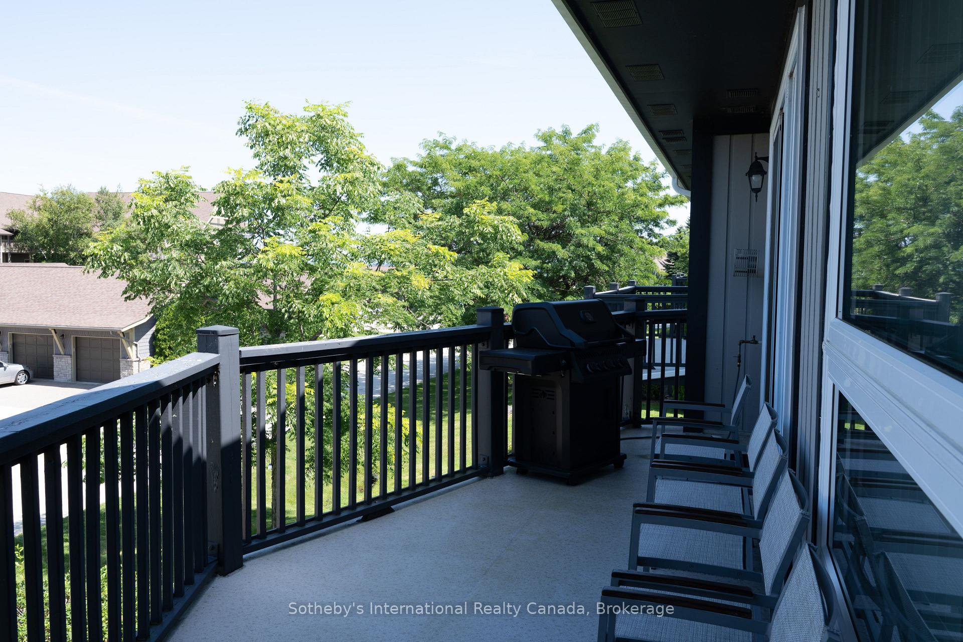 Photo 23 of 465 Mariners Way, Collingwood — HOMEH