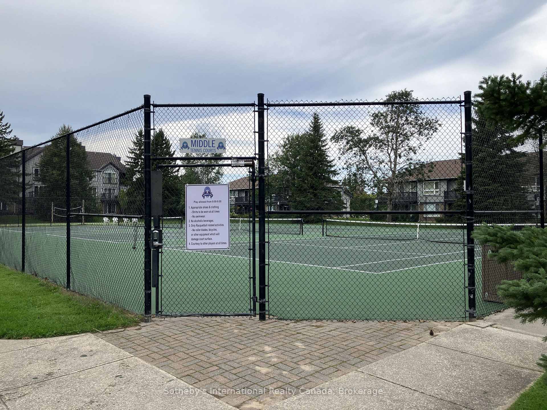 Photo 32 of 465 Mariners Way, Collingwood — HOMEH