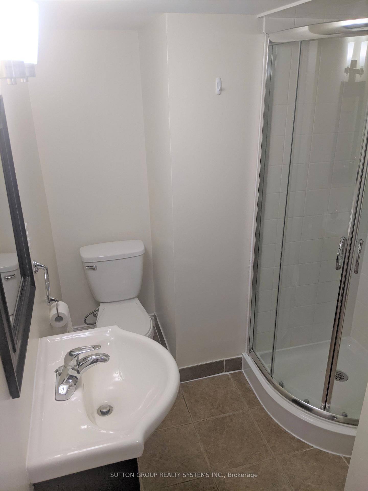 Photo 6 of Unit Lower, 18 Worthington Avenue, Brampton, Fletcher's Meadow — HOMEH