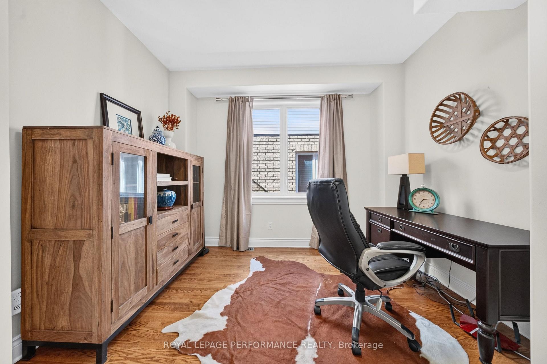 Photo 11 of 22 Monet Court, Ottawa, Upper Hunt Club — HOMEH