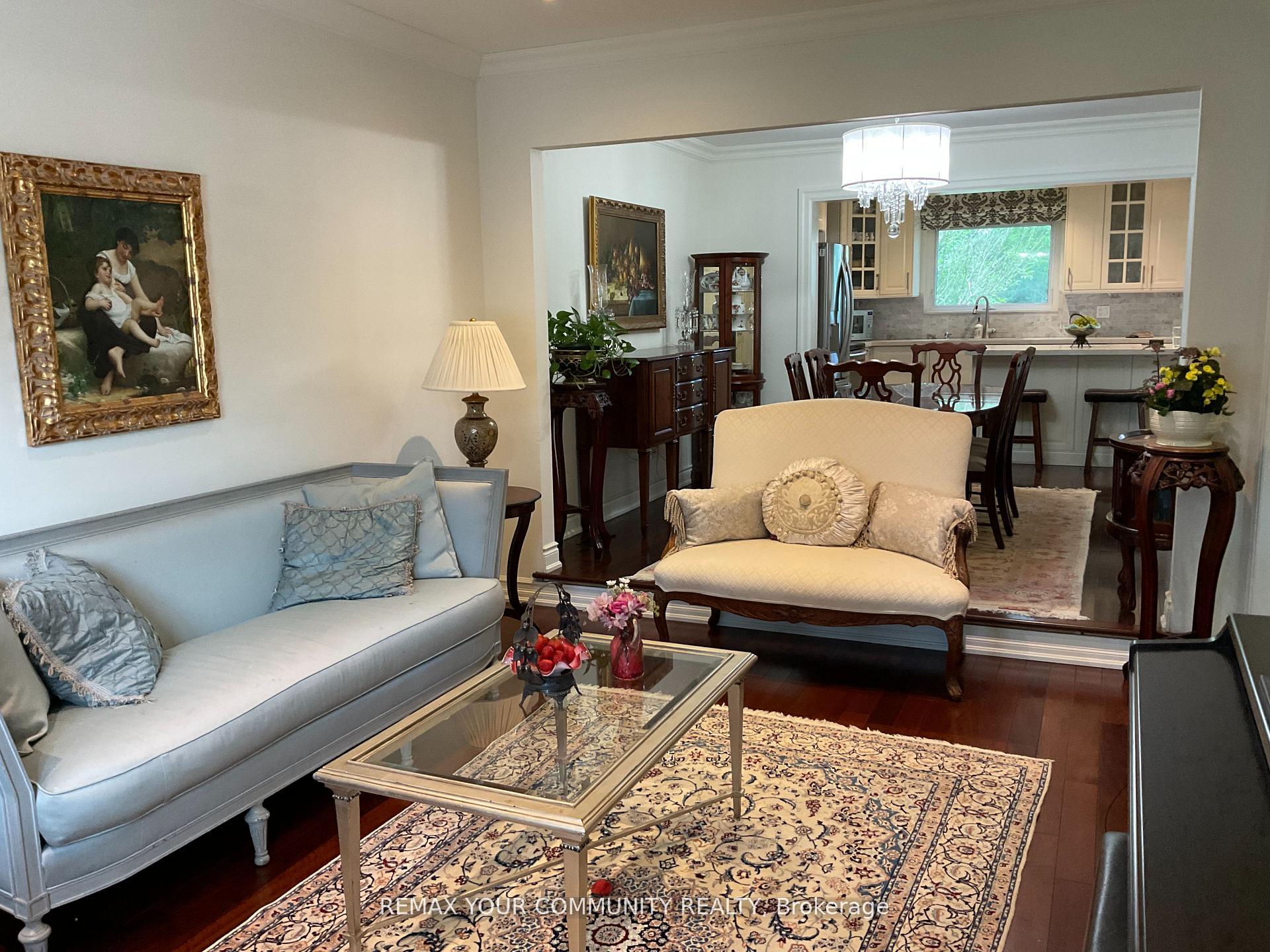 Photo 5 of 111 Springhead Gardens, Richmond Hill, North Richvale — HOMEH