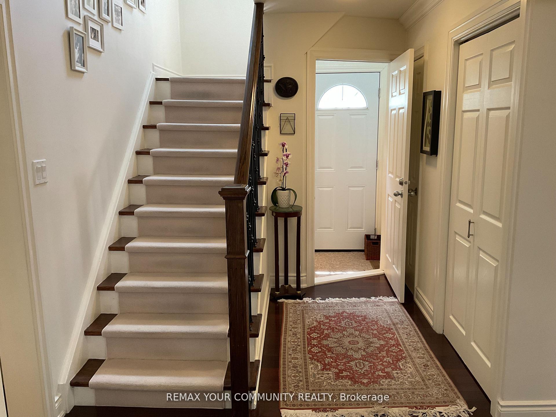 Photo 10 of 111 Springhead Gardens, Richmond Hill, North Richvale — HOMEH
