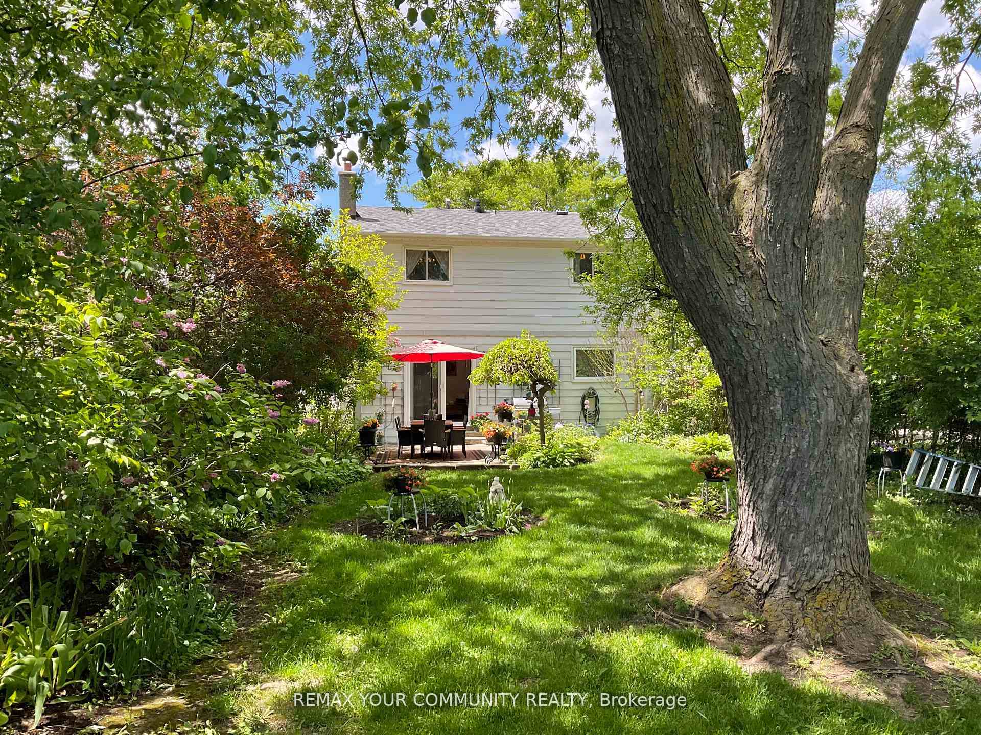 Photo 28 of 111 Springhead Gardens, Richmond Hill, North Richvale — HOMEH