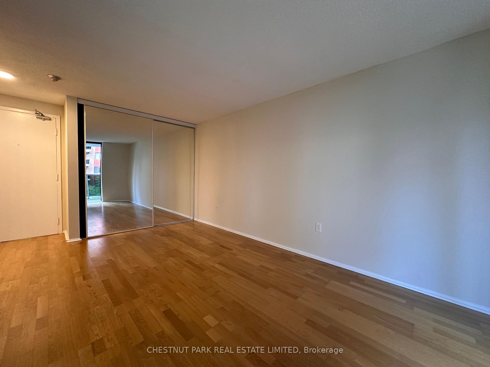 Photo 4 of Unit 621, 20 Saint Patrick Street, Toronto, Kensington-Chinatown — HOMEH