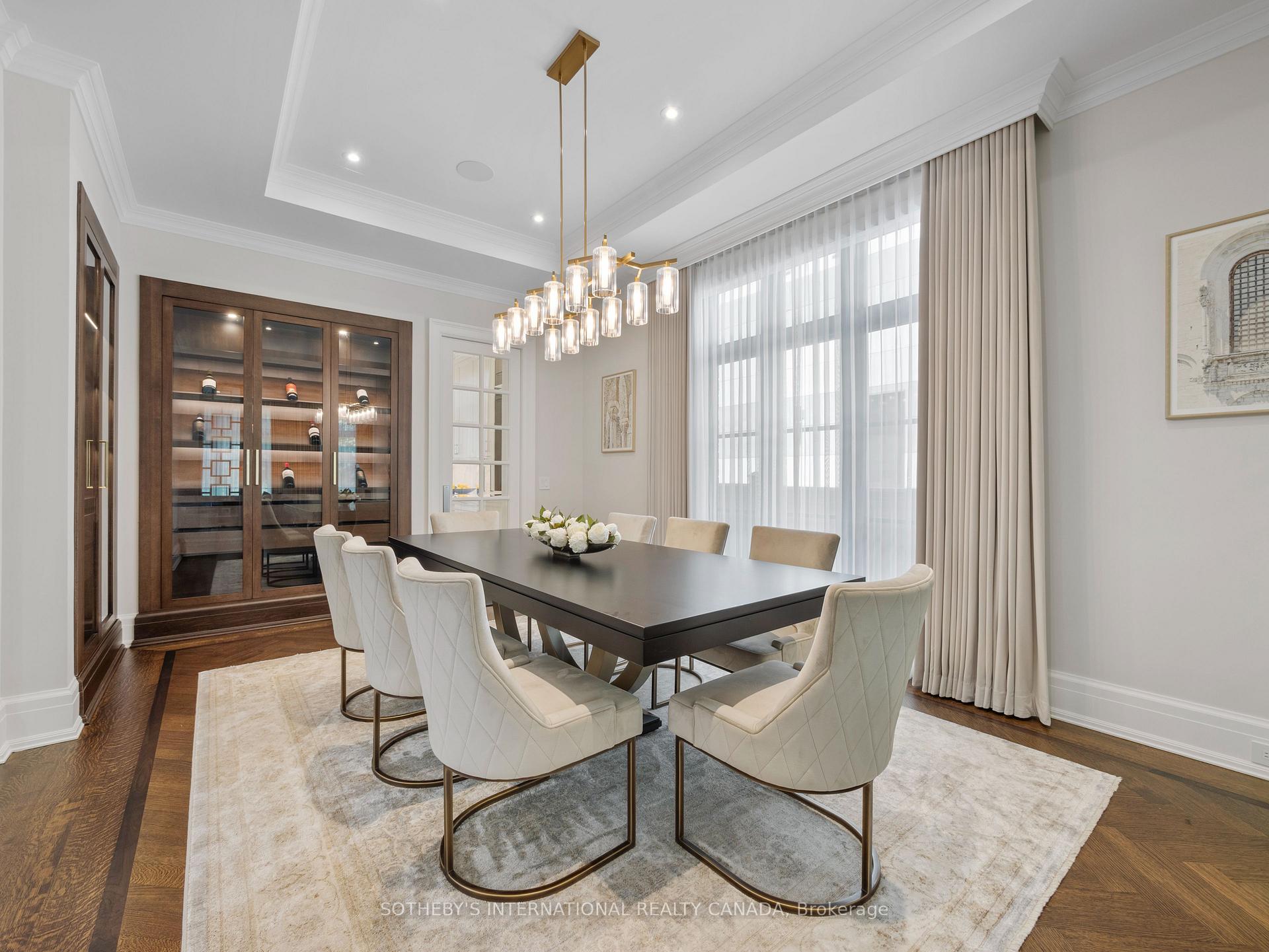 Photo 10 of 22 Brookfield Road, North York, Bridle Path-Sunnybrook-York Mills — HOMEH