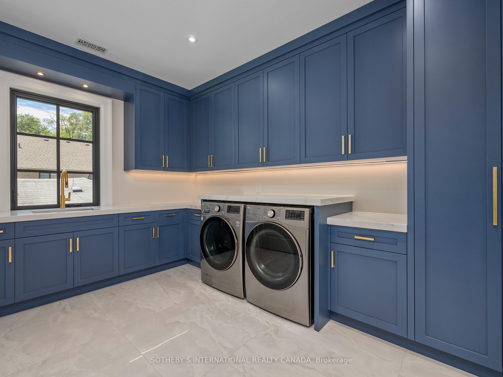 Photo 34 of 22 Brookfield Road, North York, Bridle Path-Sunnybrook-York Mills — HOMEH