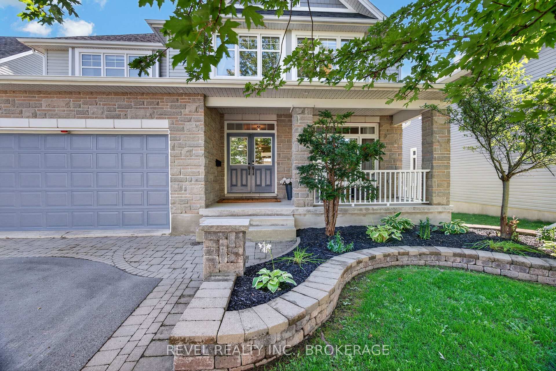 Photo 3 of 695 Fieldstone Drive, Kingston, Kingston East (Incl Barret Crt) — HOMEH