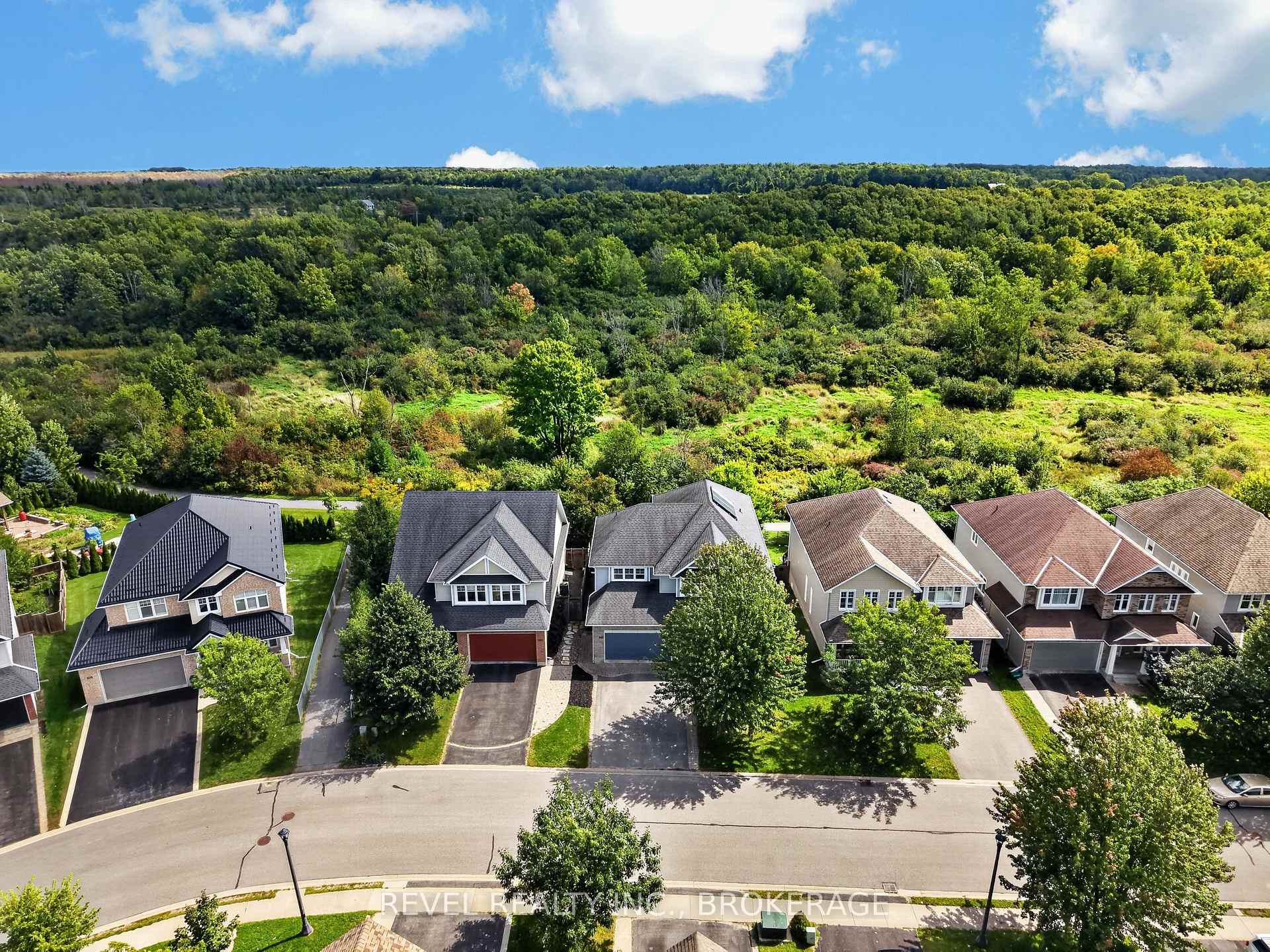 Photo 46 of 695 Fieldstone Drive, Kingston, Kingston East (Incl Barret Crt) — HOMEH