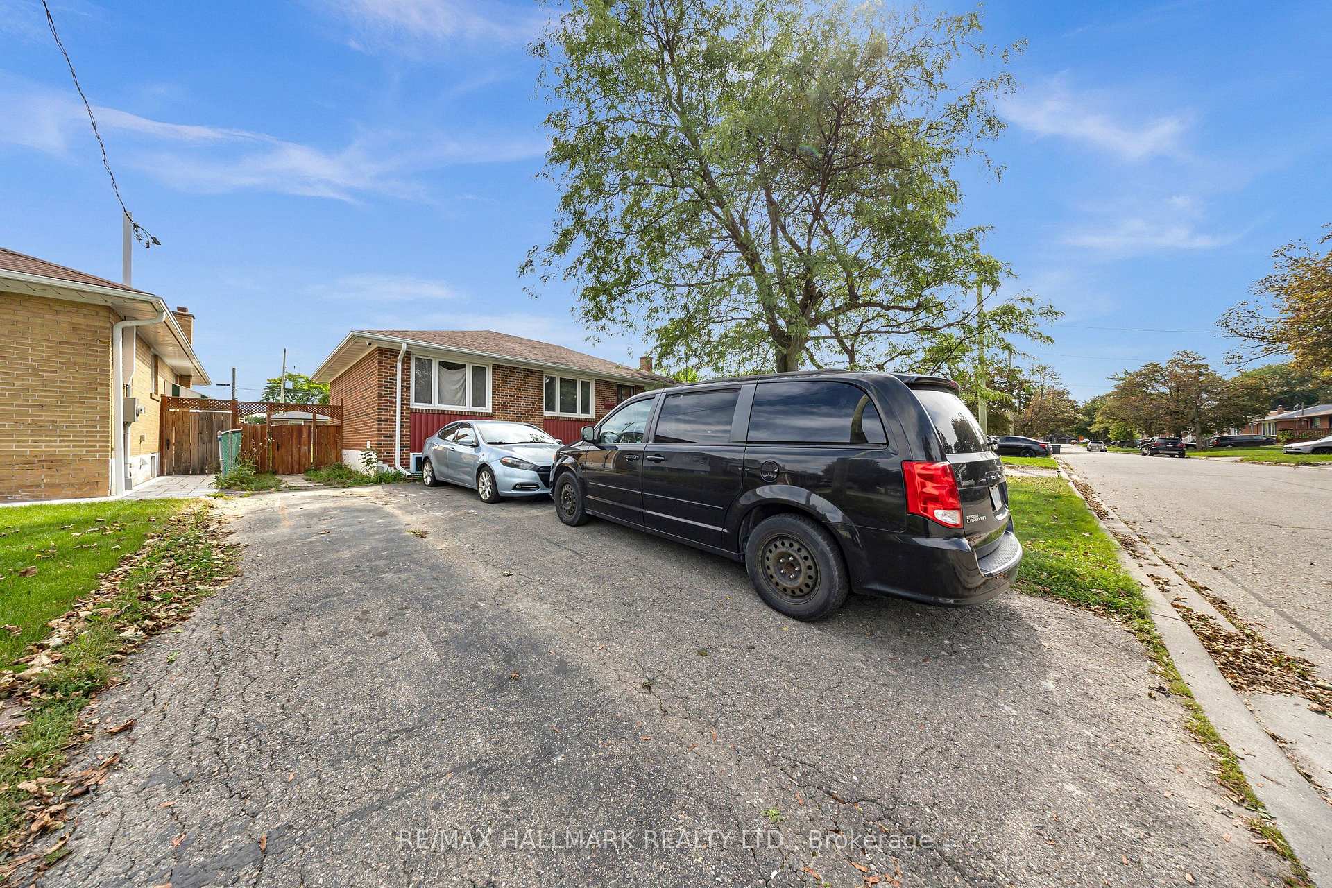 Photo 3 of Unit BSMT, 37 Brisco Street, Brampton, Brampton North — HOMEH