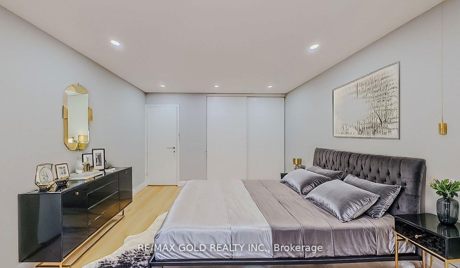 Photo 37 of 133 Wake Robin Drive, Kitchener, Larentian West — HOMEH