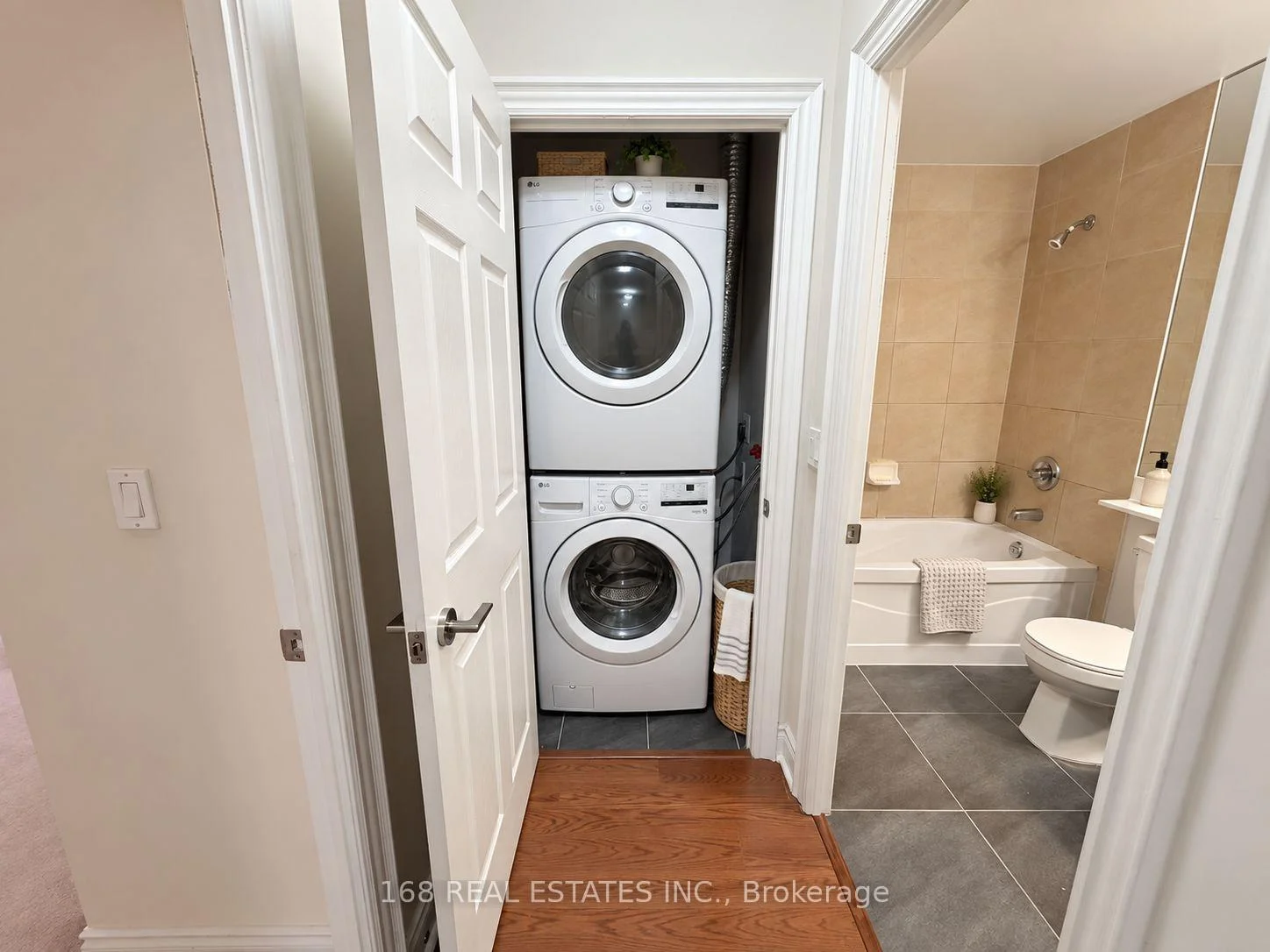 Photo 8 of Unit 183, 23 Cox Boulevard, Markham, Unionville — HOMEH