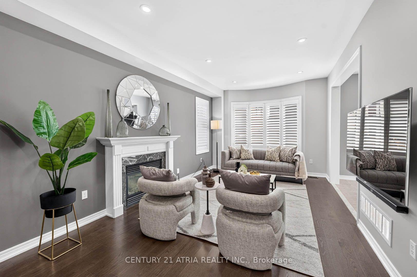 Photo 5 of 67 Holst Avenue, Markham, Berczy — HOMEH