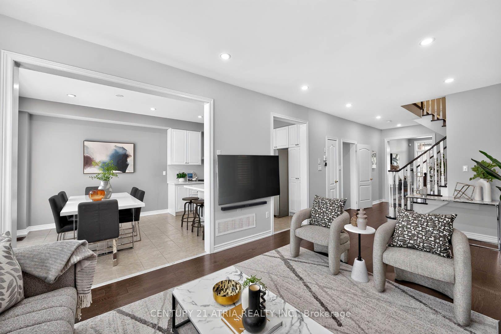 Photo 10 of 67 Holst Avenue, Markham, Berczy — HOMEH