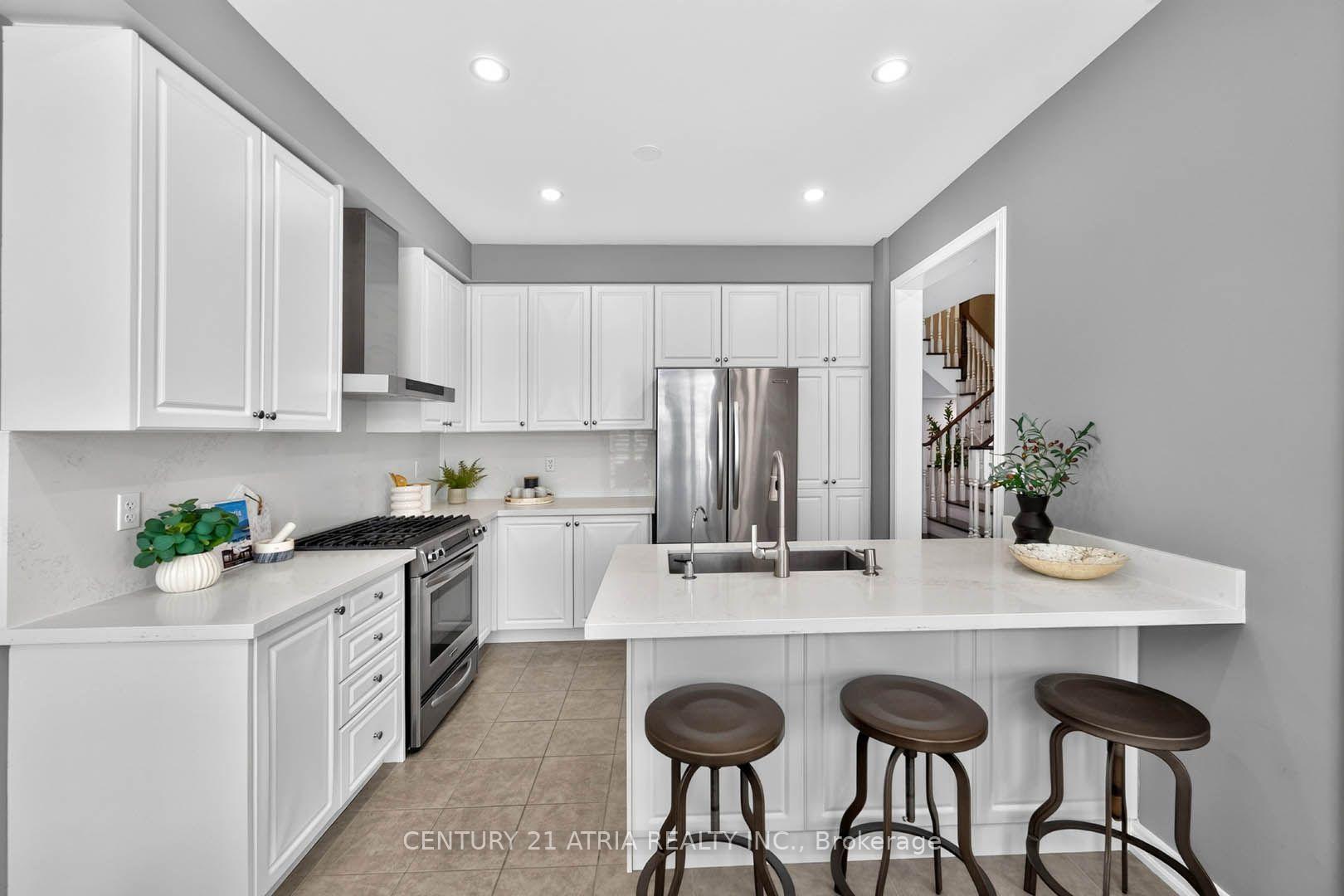 Photo 11 of 67 Holst Avenue, Markham, Berczy — HOMEH