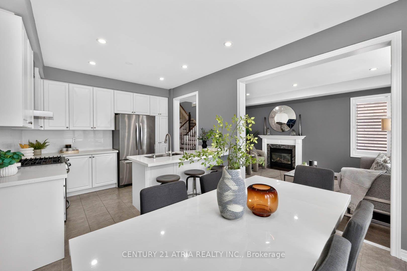 Photo 13 of 67 Holst Avenue, Markham, Berczy — HOMEH