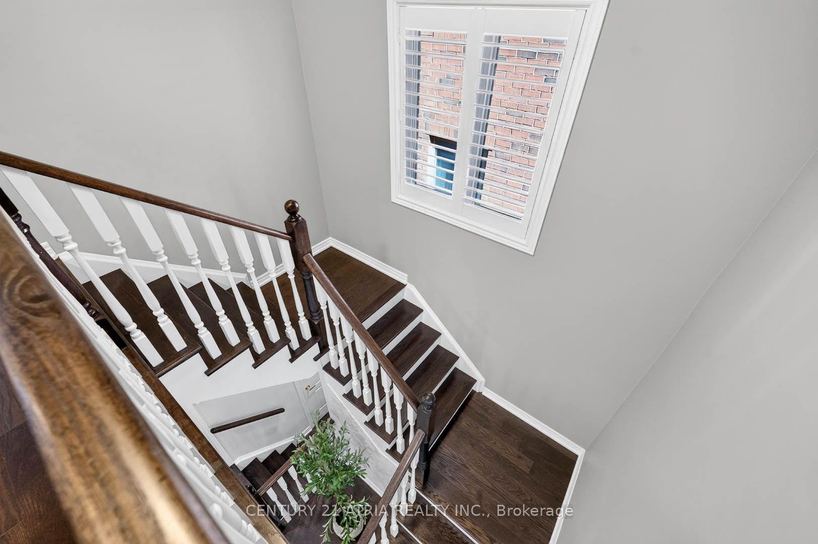 Photo 21 of 67 Holst Avenue, Markham, Berczy — HOMEH