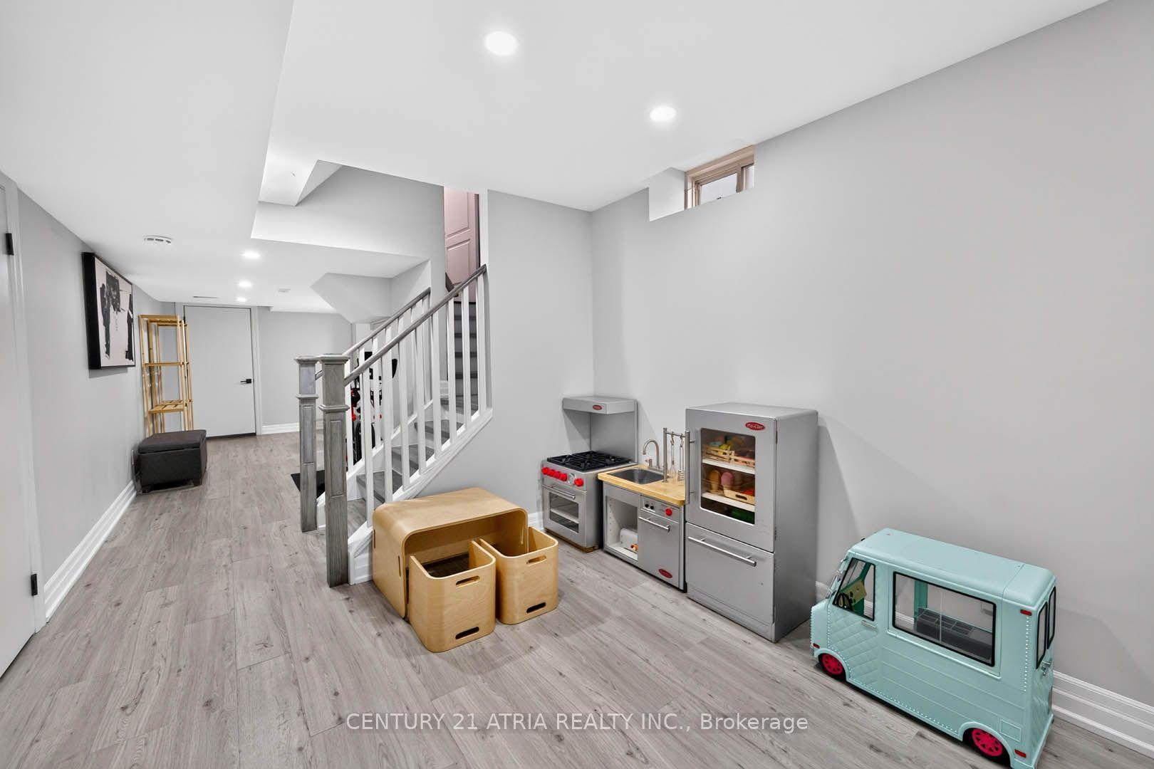 Photo 34 of 67 Holst Avenue, Markham, Berczy — HOMEH