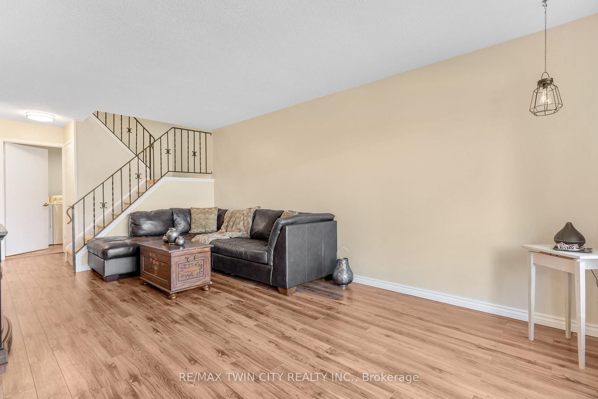 Photo 13 of Unit 51, 14 Williamsburg Road, Kitchener, Laurentian Hills — HOMEH