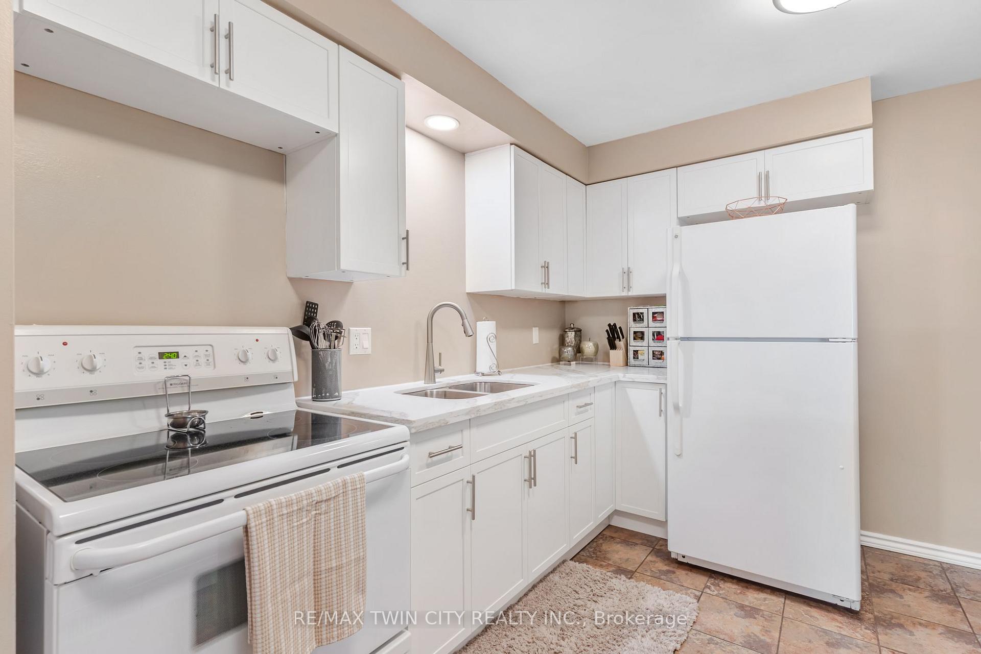 Photo 16 of Unit 51, 14 Williamsburg Road, Kitchener, Laurentian Hills — HOMEH