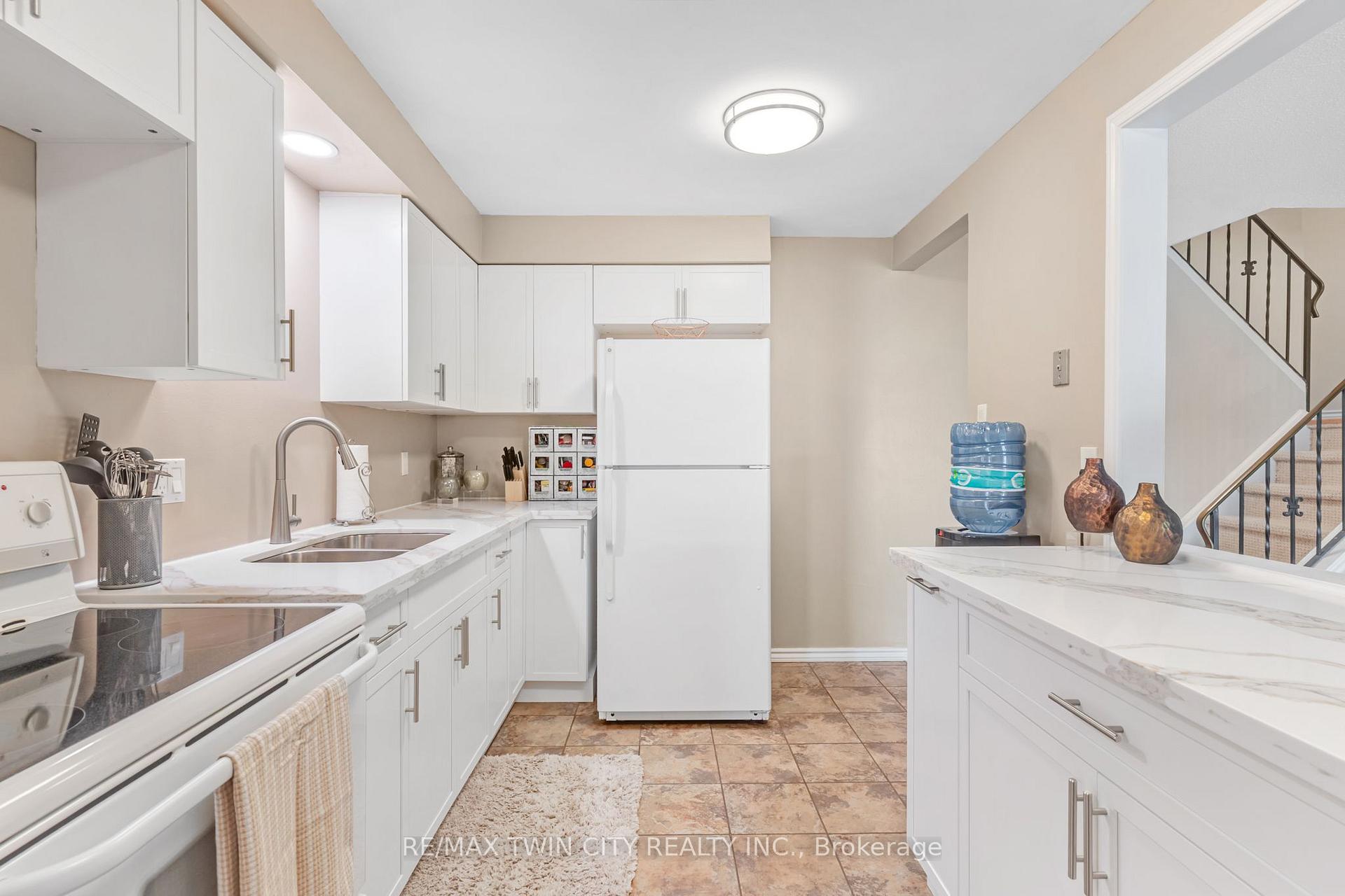 Photo 19 of Unit 51, 14 Williamsburg Road, Kitchener, Laurentian Hills — HOMEH
