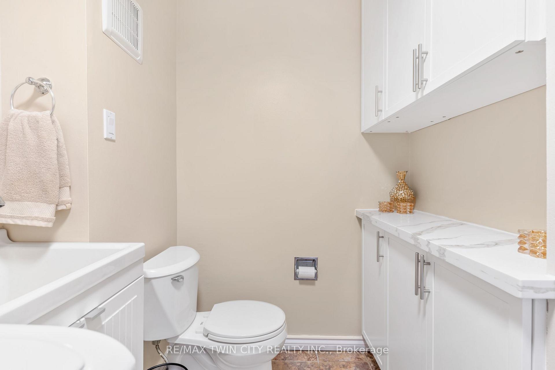 Photo 22 of Unit 51, 14 Williamsburg Road, Kitchener, Laurentian Hills — HOMEH