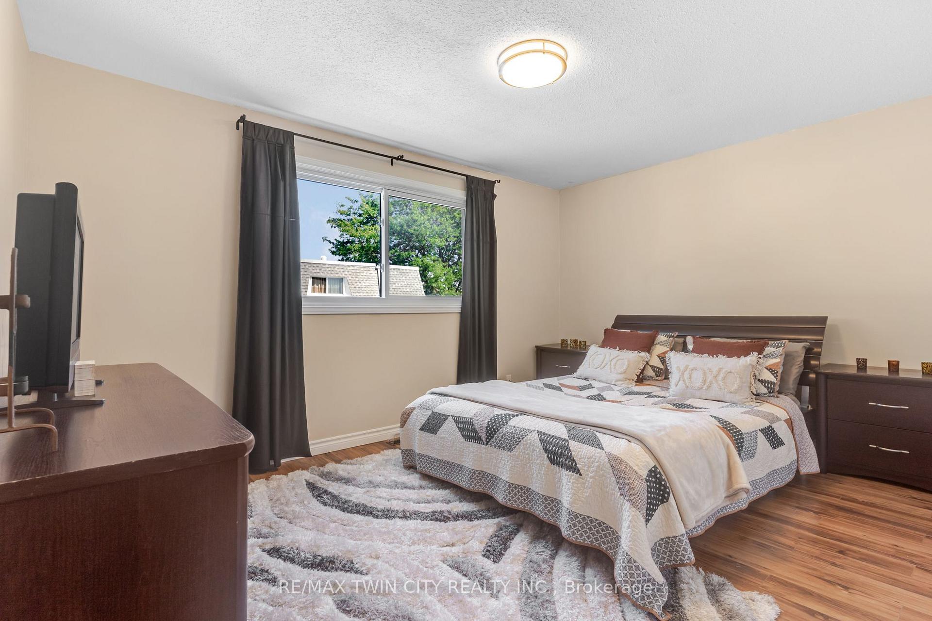 Photo 32 of Unit 51, 14 Williamsburg Road, Kitchener, Laurentian Hills — HOMEH