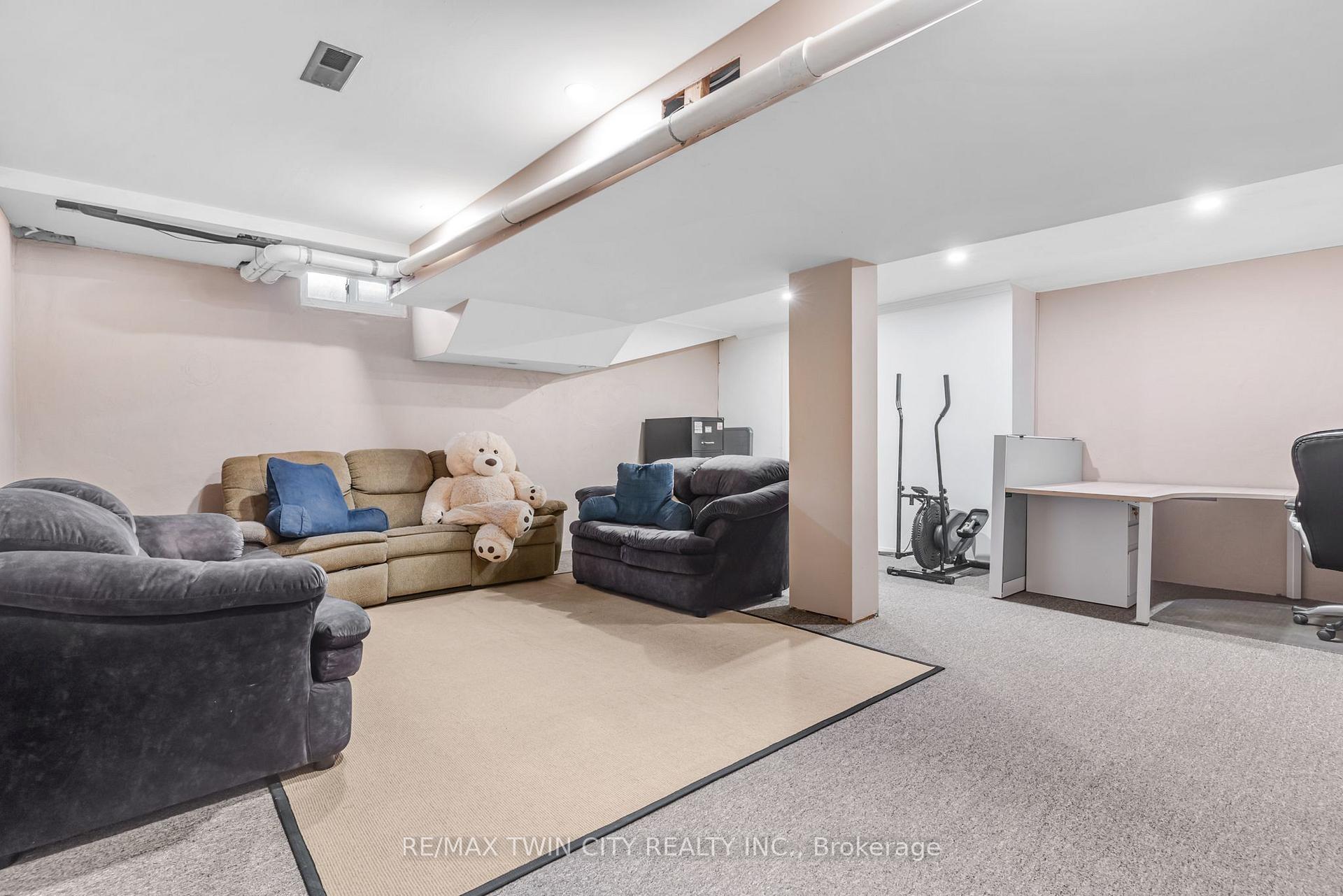 Photo 35 of Unit 51, 14 Williamsburg Road, Kitchener, Laurentian Hills — HOMEH