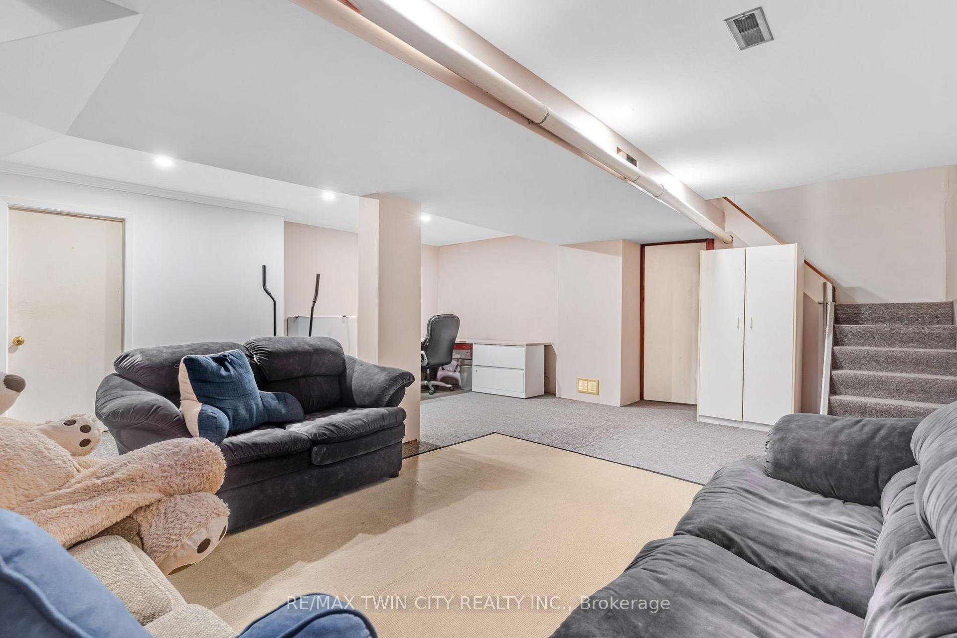 Photo 36 of Unit 51, 14 Williamsburg Road, Kitchener, Laurentian Hills — HOMEH
