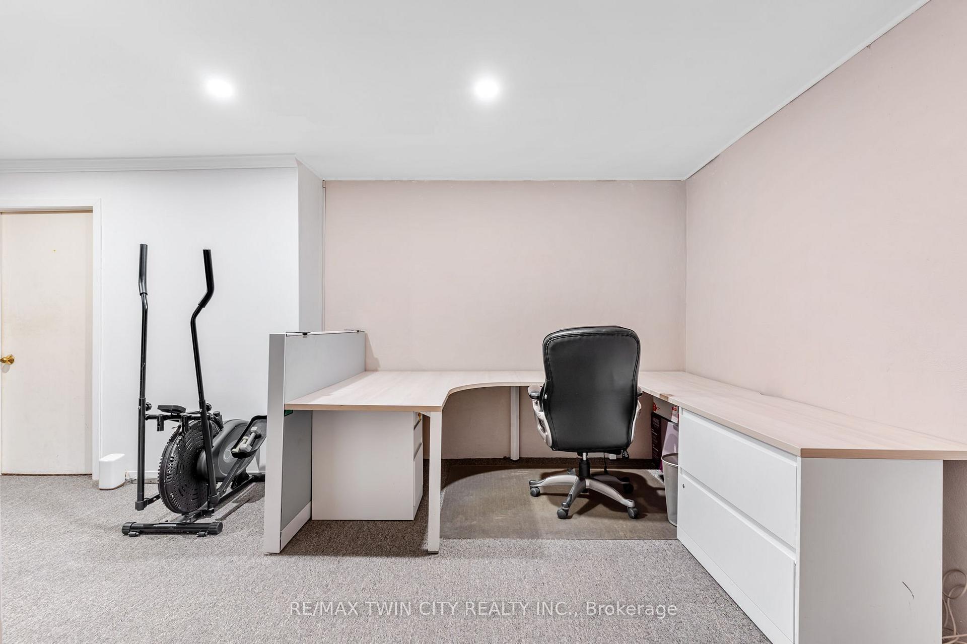 Photo 37 of Unit 51, 14 Williamsburg Road, Kitchener, Laurentian Hills — HOMEH
