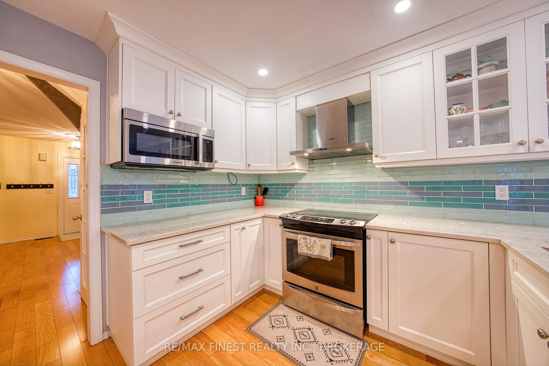 Photo 8 of 719 Woodside Drive, Kingston, North of Taylor-Kidd Blvd — HOMEH