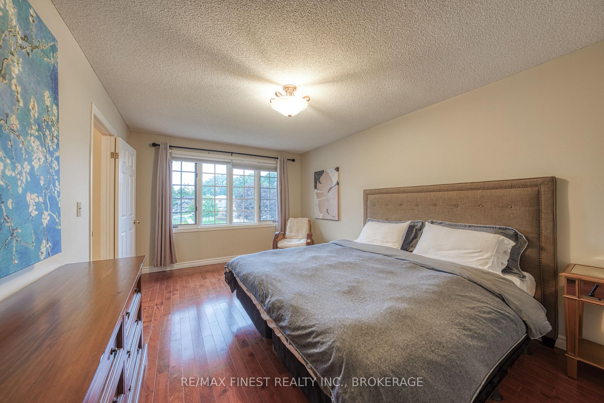 Photo 26 of 719 Woodside Drive, Kingston, North of Taylor-Kidd Blvd — HOMEH