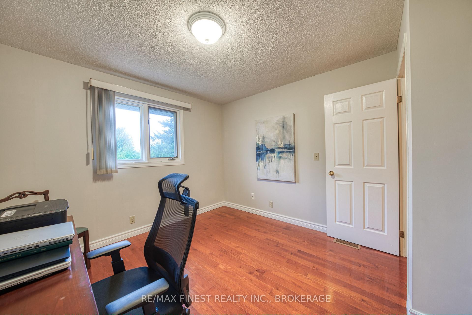 Photo 37 of 719 Woodside Drive, Kingston, North of Taylor-Kidd Blvd — HOMEH