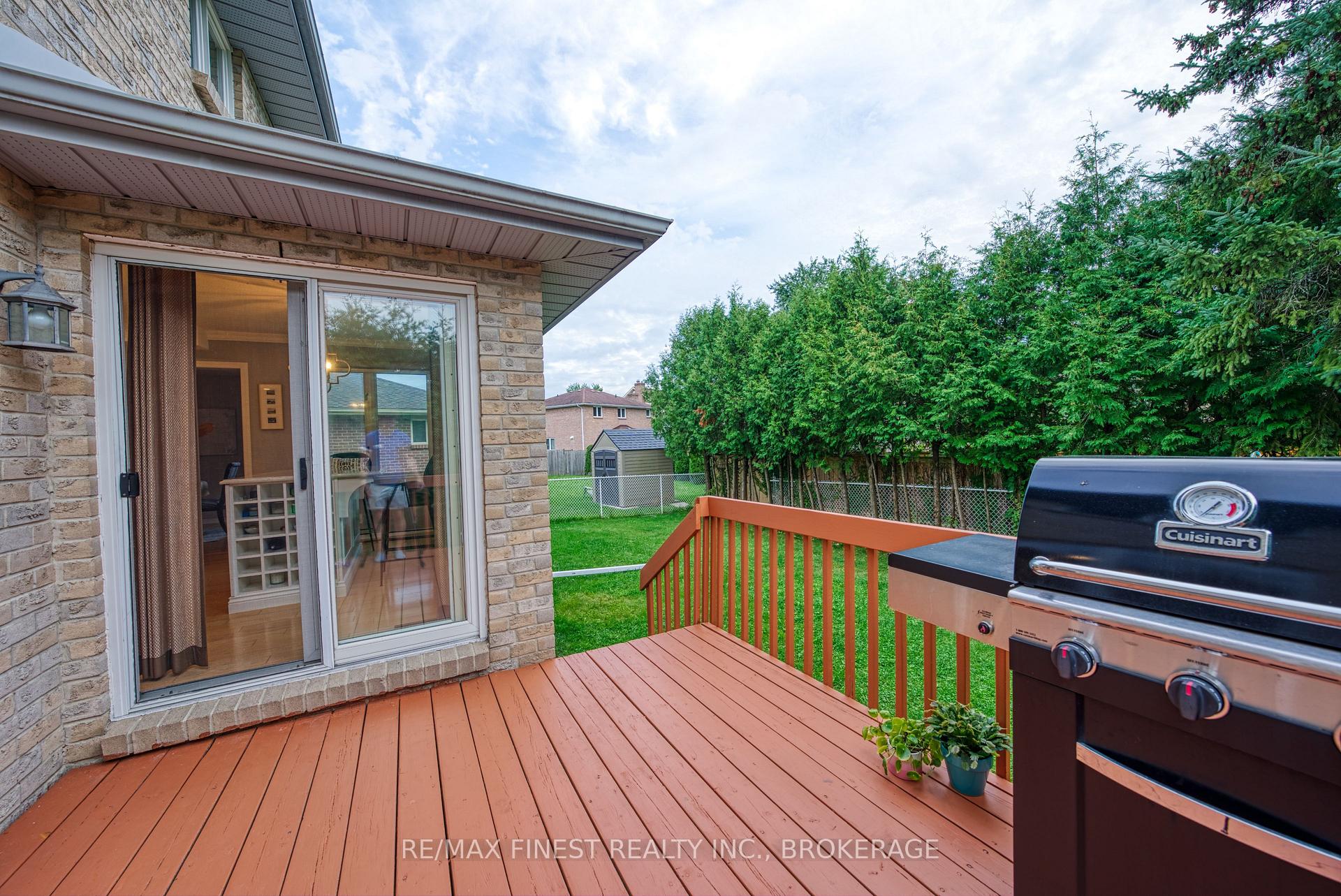 Photo 46 of 719 Woodside Drive, Kingston, North of Taylor-Kidd Blvd — HOMEH