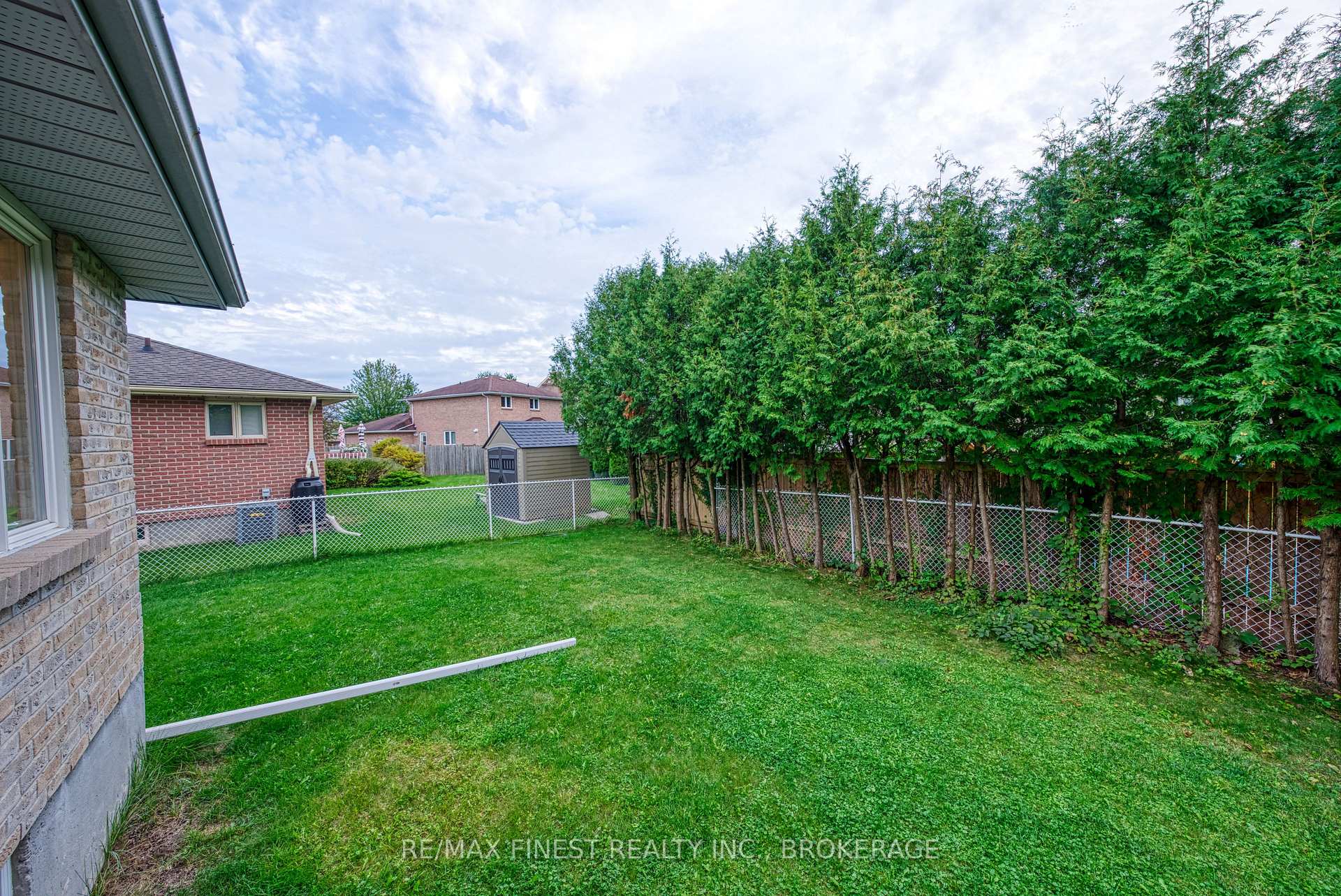 Photo 48 of 719 Woodside Drive, Kingston, North of Taylor-Kidd Blvd — HOMEH