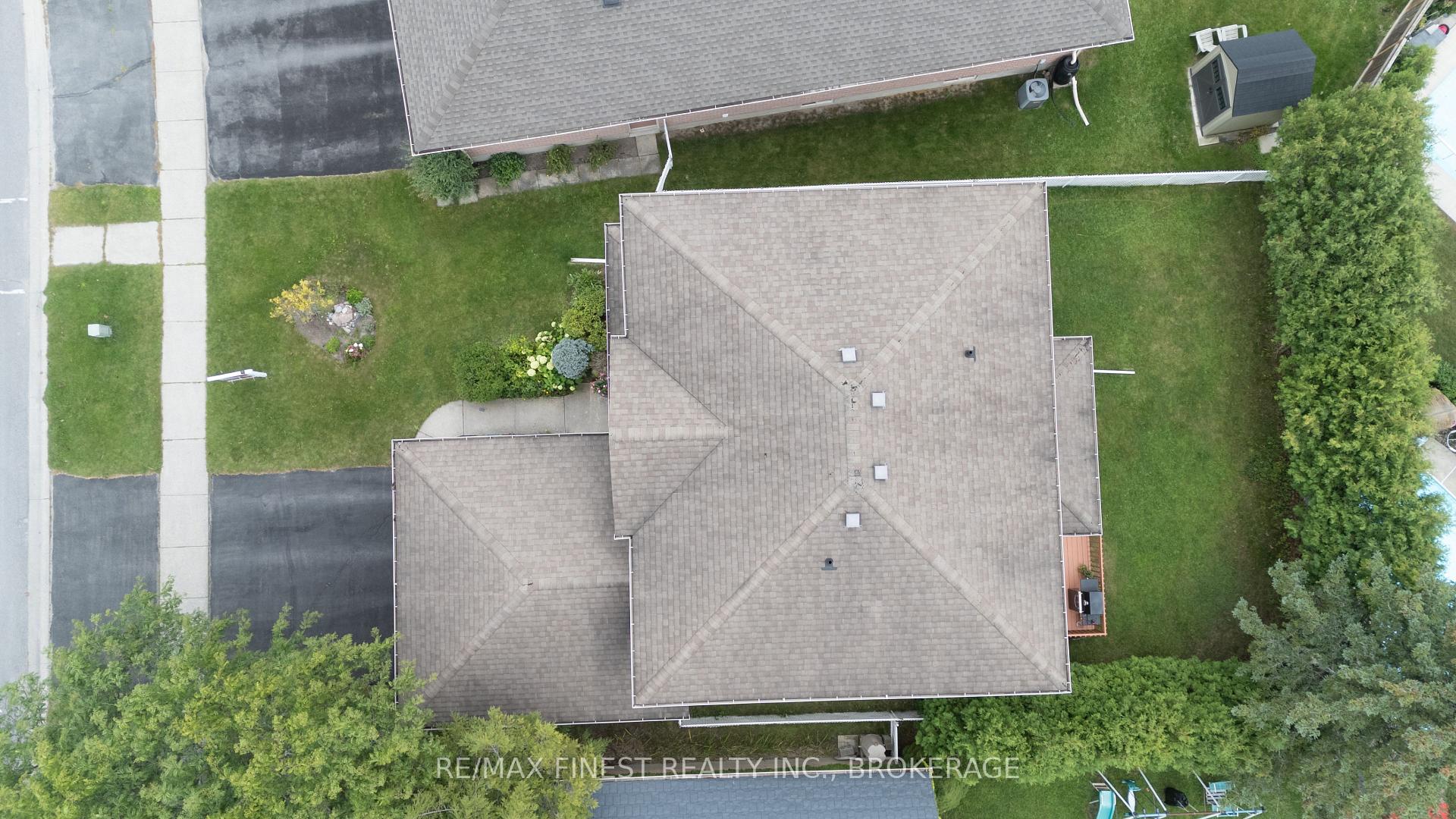 Photo 49 of 719 Woodside Drive, Kingston, North of Taylor-Kidd Blvd — HOMEH