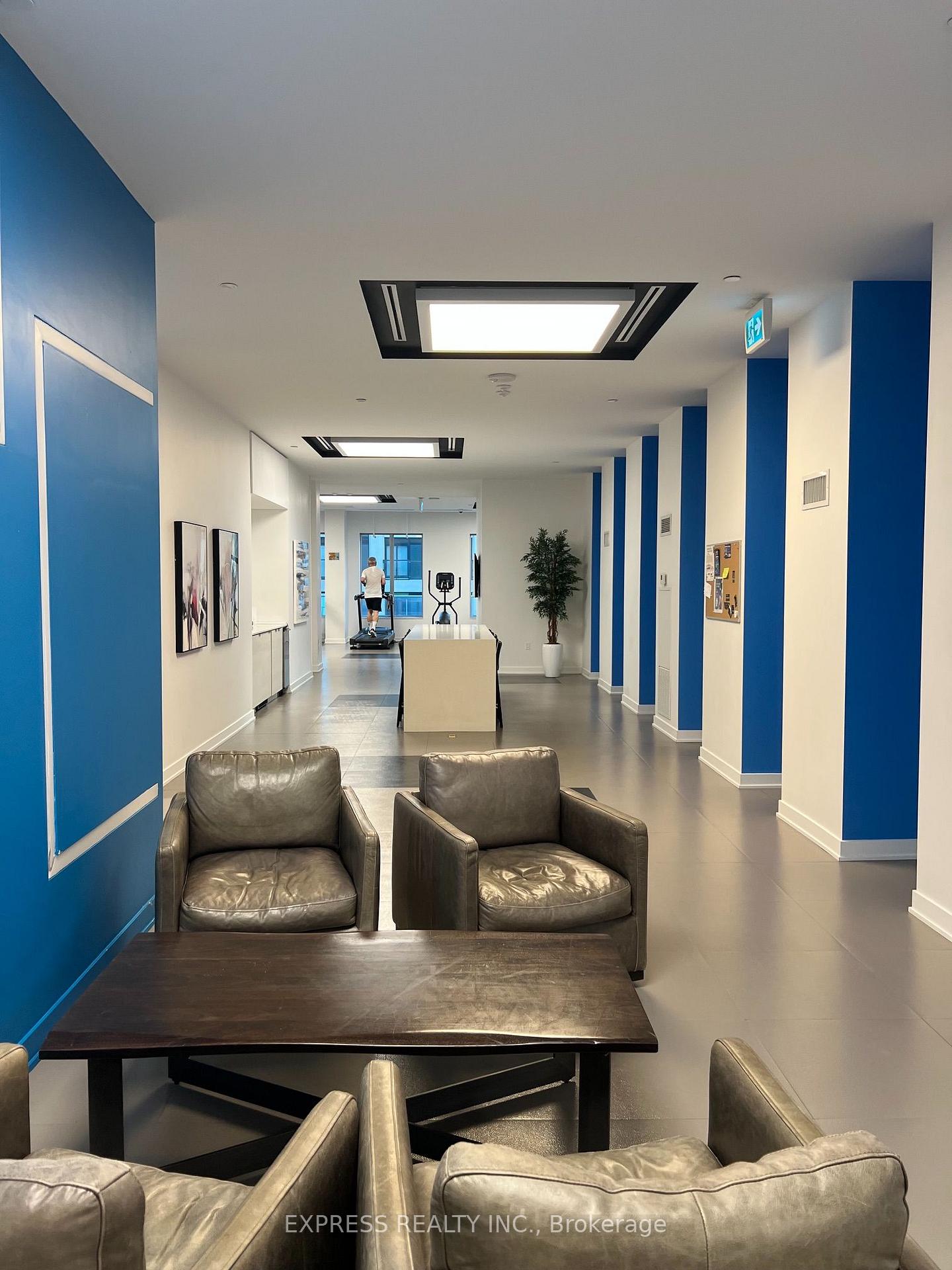 Photo 9 of Unit 1601, 99 Broadway Avenue, Toronto, Mount Pleasant West — HOMEH