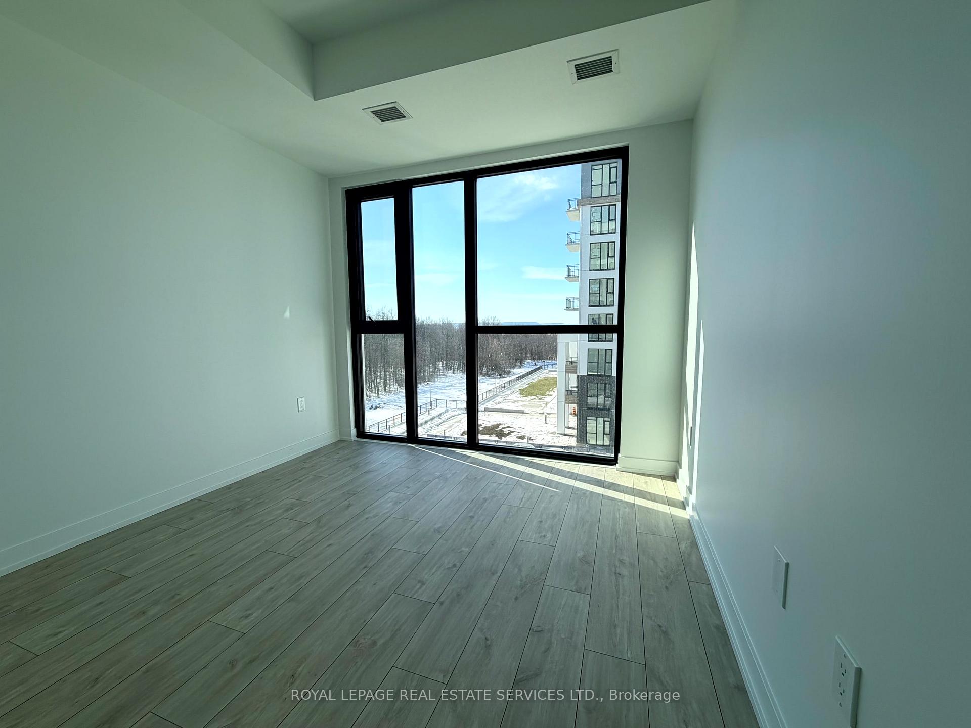 Photo 9 of Unit 404, 750 Whitlock Avenue, Milton, Cobban — HOMEH