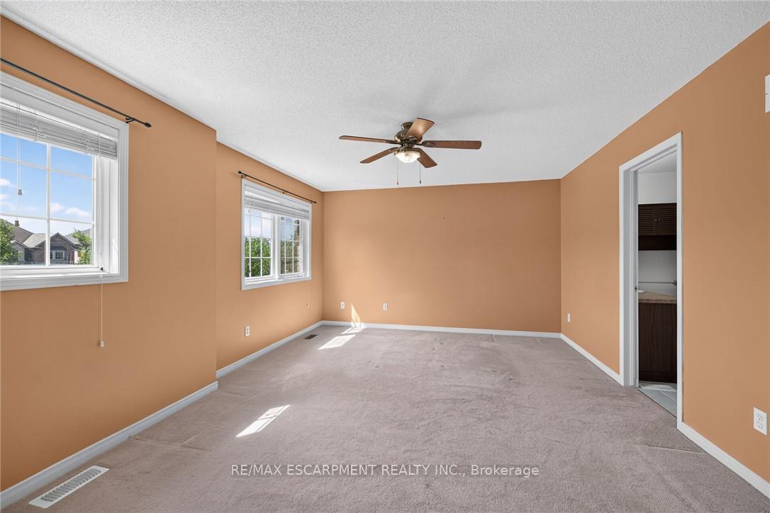 Photo 20 of 302 Southbrook Drive, Hamilton, Binbrook — HOMEH
