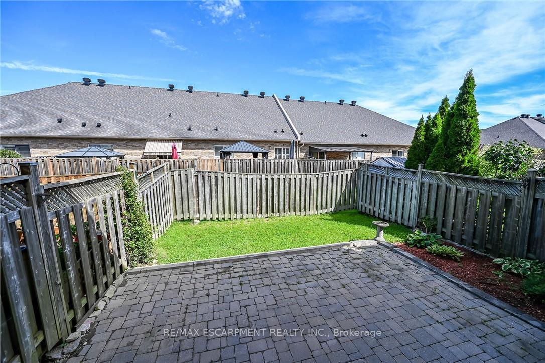 Photo 36 of 302 Southbrook Drive, Hamilton, Binbrook — HOMEH
