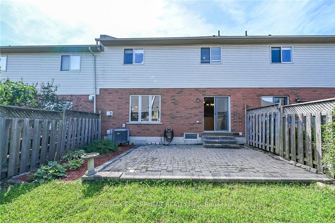Photo 37 of 302 Southbrook Drive, Hamilton, Binbrook — HOMEH