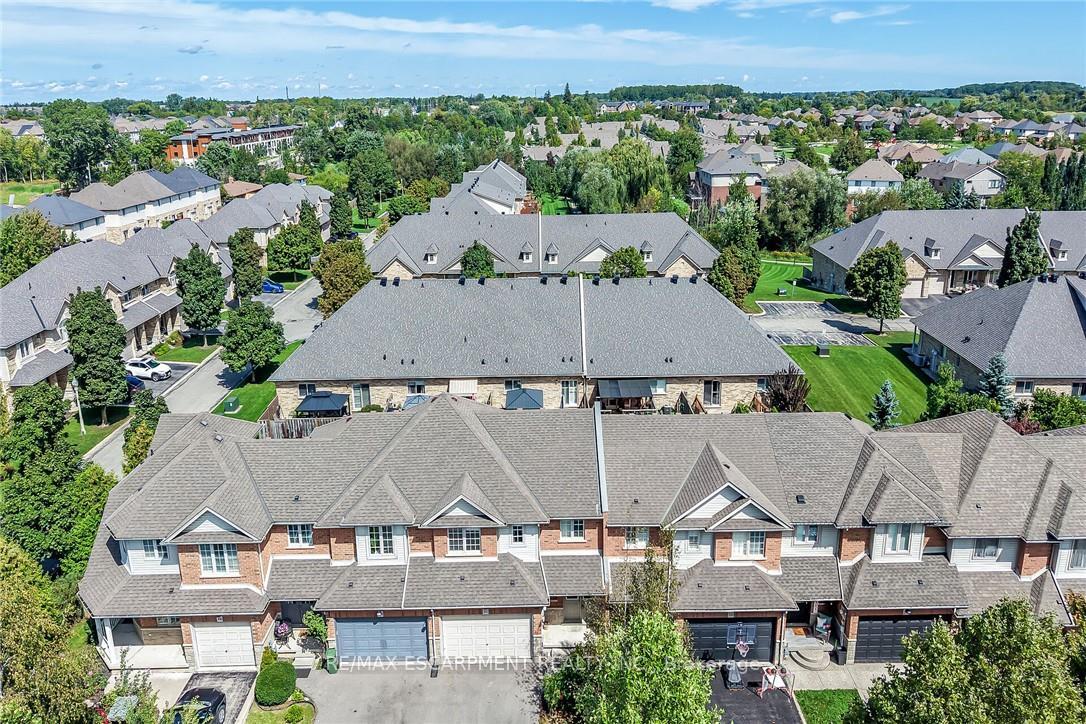 Photo 40 of 302 Southbrook Drive, Hamilton, Binbrook — HOMEH