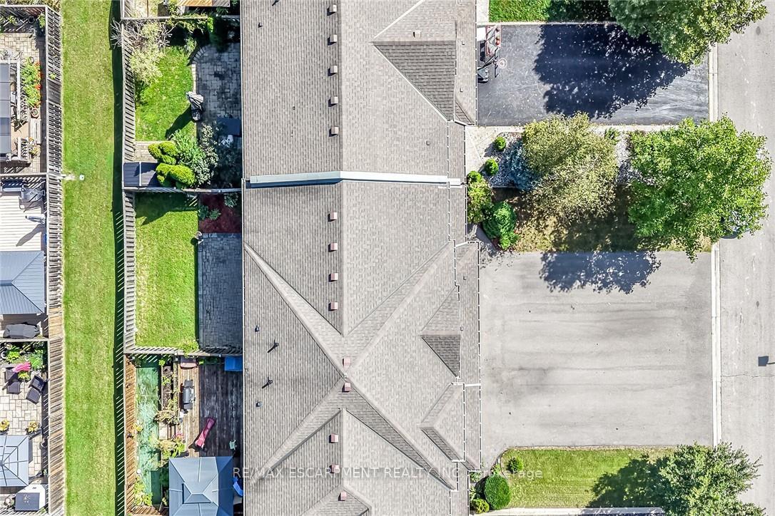 Photo 45 of 302 Southbrook Drive, Hamilton, Binbrook — HOMEH