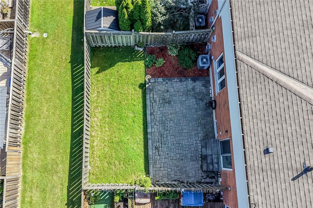 Photo 47 of 302 Southbrook Drive, Hamilton, Binbrook — HOMEH