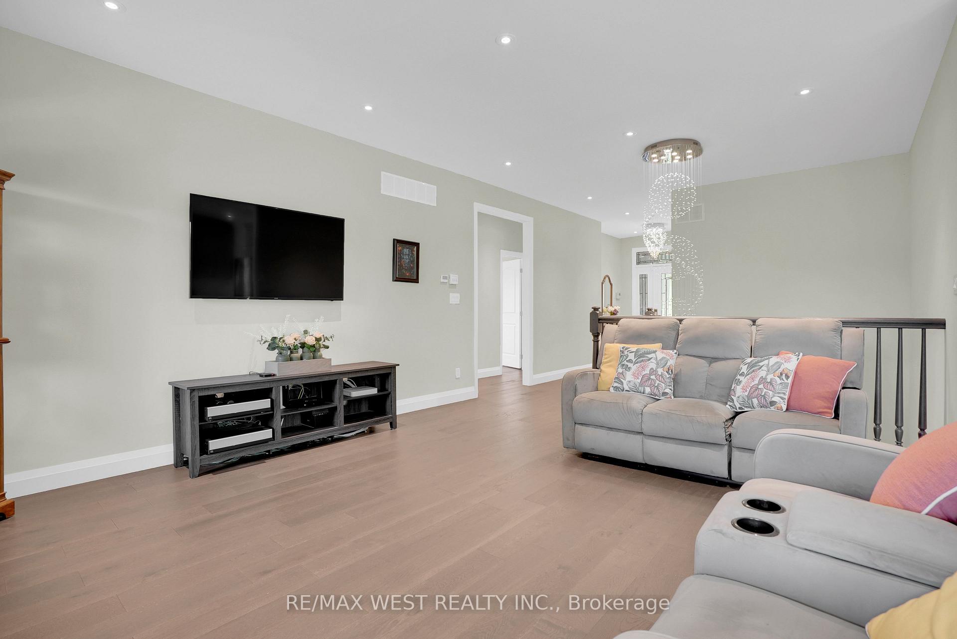 Photo 4 of 4098 Concession 12 Sunnidale Road, Clearview, Rural Clearview — HOMEH