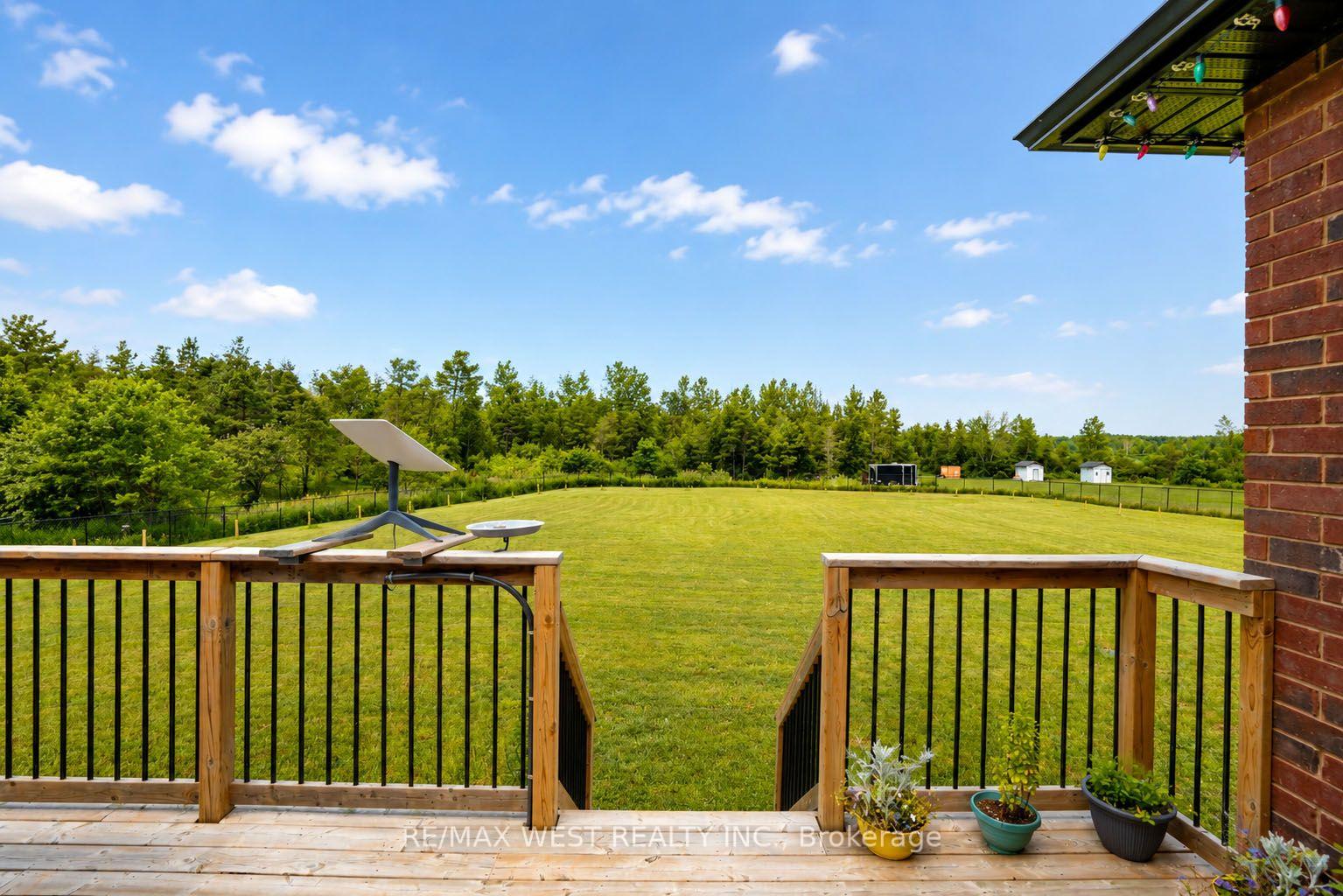Photo 15 of 4098 Concession 12 Sunnidale Road, Clearview, Rural Clearview — HOMEH